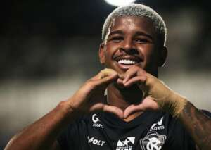 Remo 2 x 1 Ferroviário - Leão começa a sonhar com G-8 na Série C