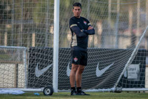 Vitória tem mudanças para embalar no Brasileirão
