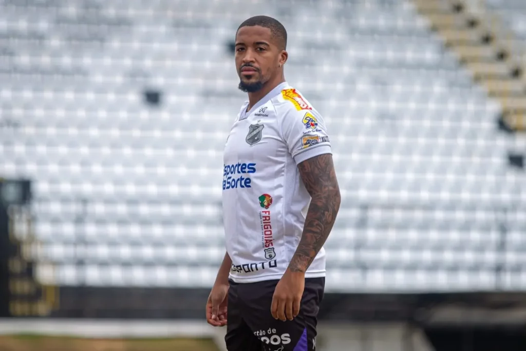 Série C: Caxias-RS rescinde com lateral e contrata substituto 2 Caxias