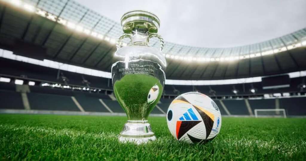 Eurocopa terá bola 'inteligente' que vai ajudar na marcação de impedimento