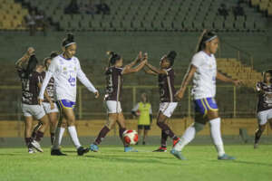 PAULISTÃO FEMININO: Ferroviária vence São José e encosta no rival