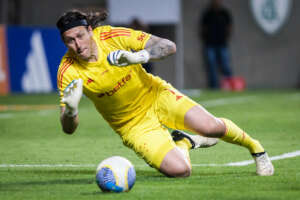 Ex-Corinthians, Cássio revela 'friozinho na barriga' em sua estreia pelo Cruzeiro