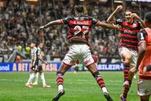 BRASILEIRÃO: Flamengo se isola, Botafogo fica na cola e São Paulo entra no G-4