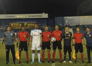 Aparecidense 1 x 2 Londrina - Tubarão vira com dois gols nos apagar das luzes