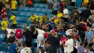 Copa América: Jogadores do Uruguai brigam com torcedores