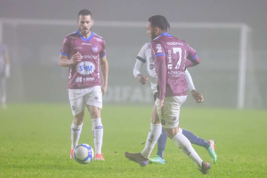 Caxias 2 x 4 Remo – Sob neblina, Leão vence no Sul e encosta no G-8 da Série C
