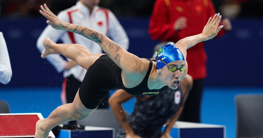 COB nega ‘desamparo’ de nadadora expulsa, confirma denúncia, mas diz que ‘não há pendências’