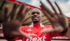 Ex-corintiano Carlos Miguel sonha ser titular na Inglaterra