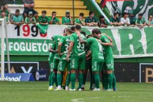 Chapecoense tem retornos importantes para tentar manter embalo na Série B