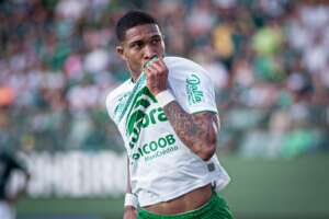 Chapecoense x Brusque - Chape quer usar duelo catarinense para seguir abrindo distância do Z4