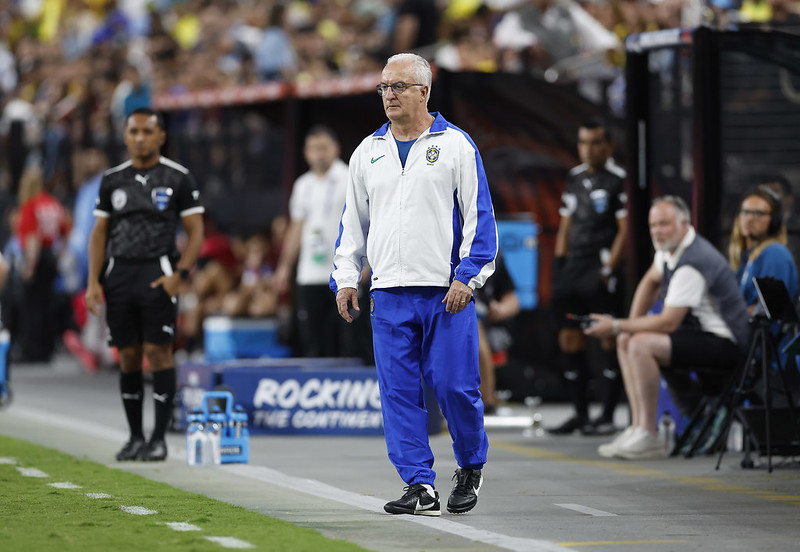 Dorival diz ver saldo positivo apos eliminacao do Brasil