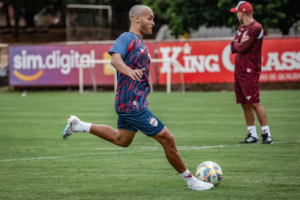 Vila Nova encaminha saídas de jogadores de meio-campo que serão baixas na Série B