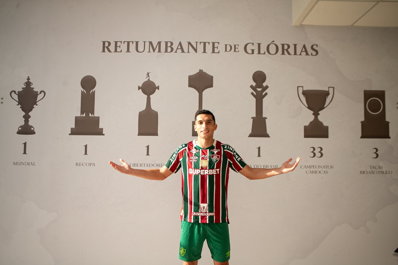 Fluminense anuncia atacante colombiano ex-Alianza Lima