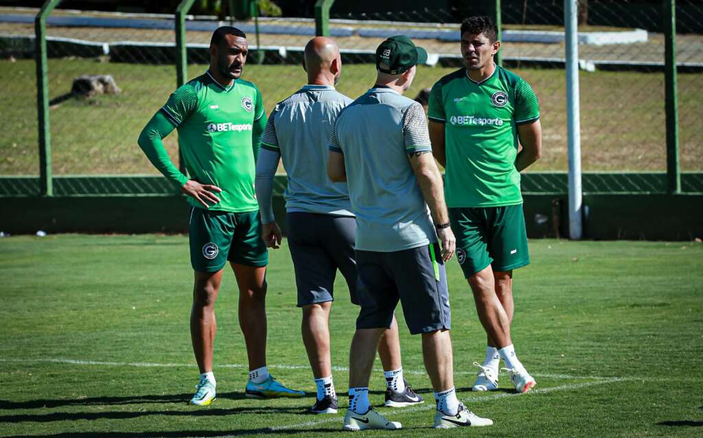 Operário-PR x Goiás – Duelo direto para se aproximarem do G-4 da Série B