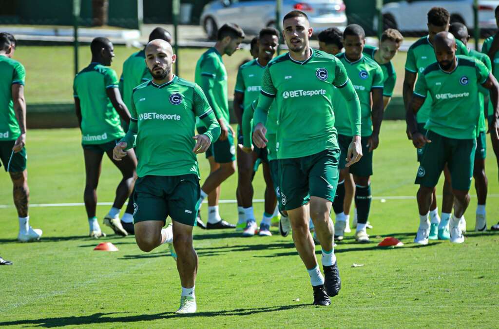 Goiás x Chapecoense – Duelo alviverde dos opostos na Série B