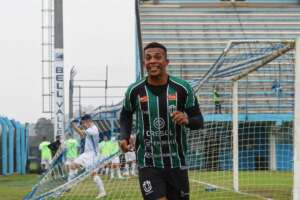 Série D: Júlio Rodrigues se destaca em vitória do Maringá