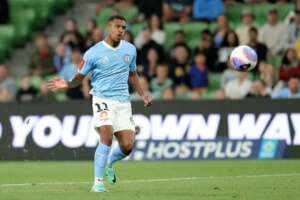 Santos encaminha chegada de atacante vindo do Corinthians para Série B