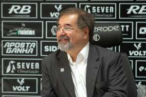 Série C: Mesmo após jejum de vitórias, Figueirense garante manutenção de João Burse