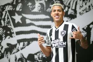 Botafogo fecha com atacante ex-Udinese-ITA até 2028