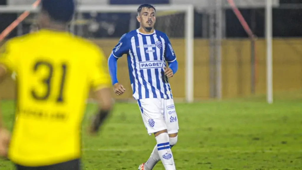 Série C: CSA-AL perde dupla titular para visitar Ferroviário-CE; Zagueiro retorna 3 CSA Eduardo Biazus