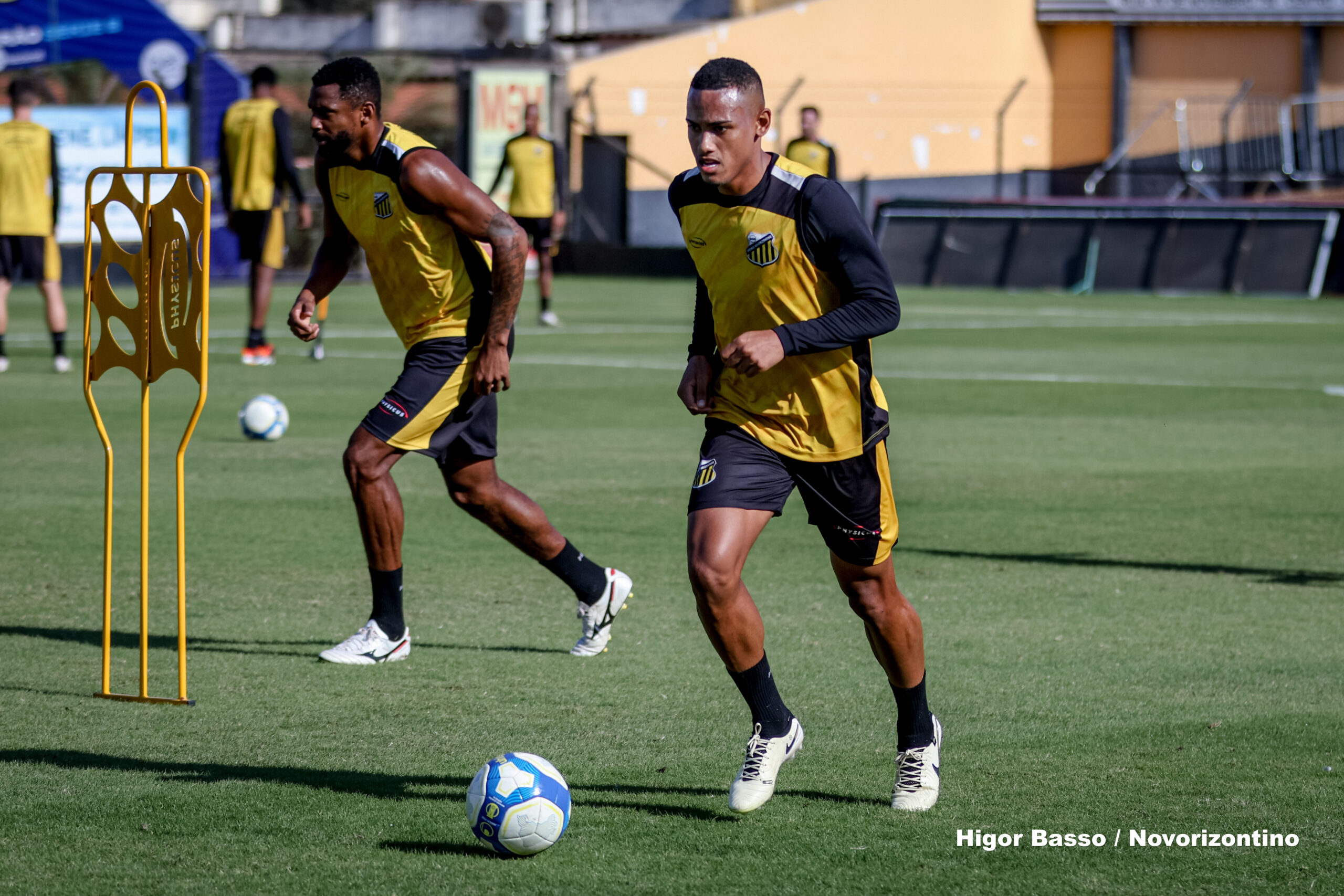 Novorizontino segue preparação para encarar líder da Série B e zagueiro afirma: ‘Duelo importante’