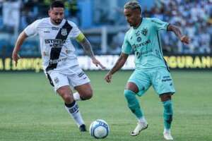 Blog do Ari - Ponte Preta resistiu para escapar de goleada