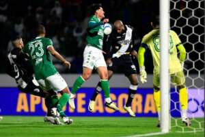 Dérbi 207: Ponto à Ponte Preta. Veja coletiva de Nelsinho!