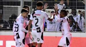 Expulsão de Fernandinho facilitou a vitória da Ponte Preta