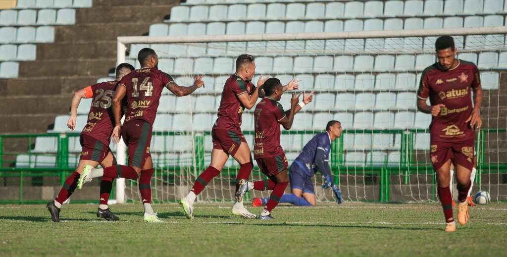 Ipatinga-MG 0 x 2 Portuguesa-RJ – Brocador deixa o seu e Lusa avança em segundo na Série D