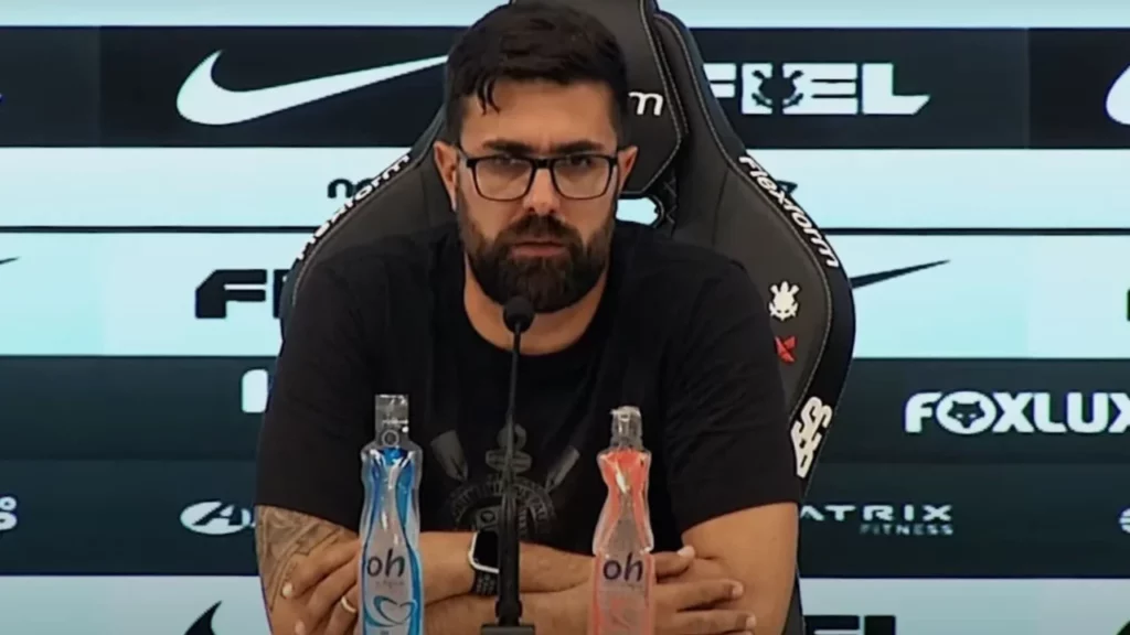 Interino do Corinthians lamenta falta de pontaria contra Cruzeiro: ‘Estratégia funcionou’