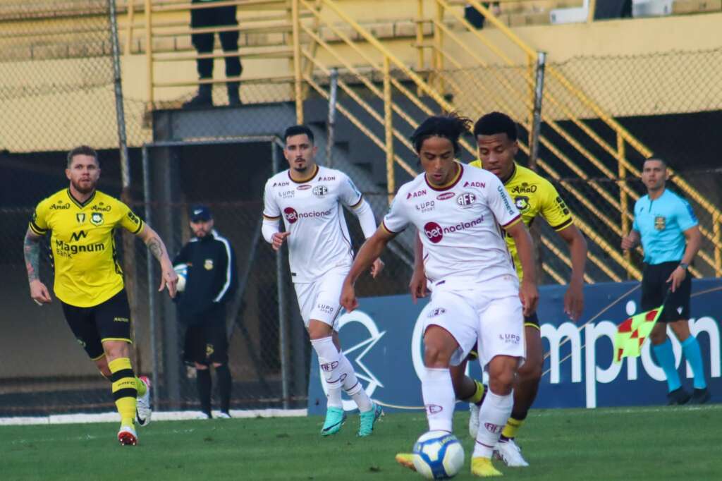 Sao Bernardo e Ferroviaria empatam na Serie C 2