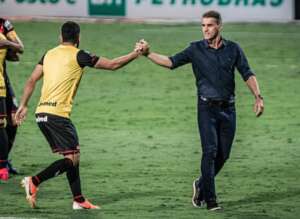 Técnico Vagner Mancini assume time do Brasileirão