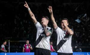 Vasco 2 x 0 Fortaleza - Cruzmaltino aproveita expulsão e segue fora do Z-4