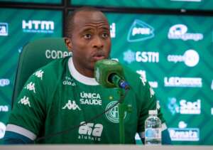 Reforços se colocam à disposição do Guarani e revelam prioridade: 'Parar de perder'