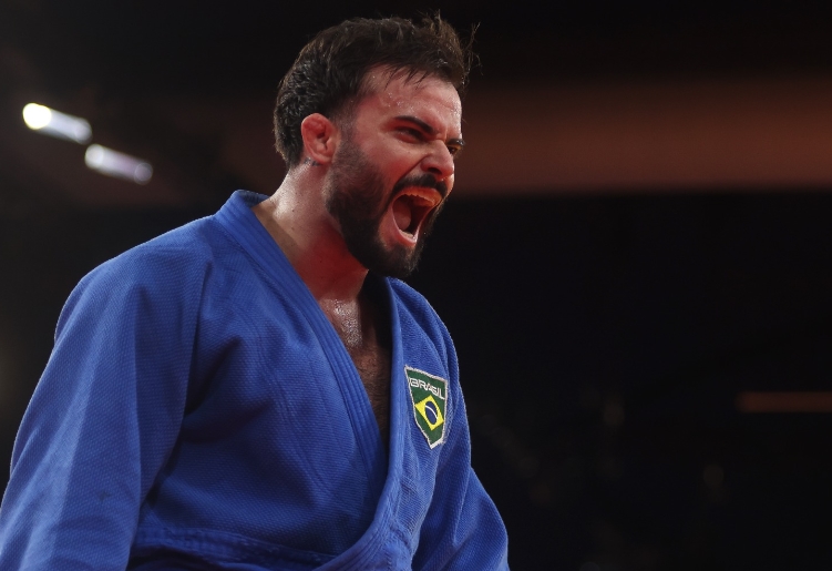 Entenda regra polêmica que tirou bronze de Rafael Macedo no judô