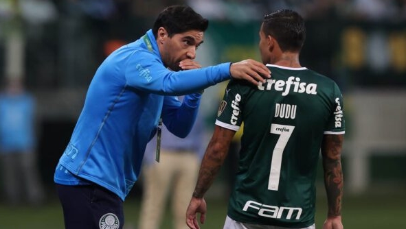 Abel Ferreira conta com Dudu no Palmeiras