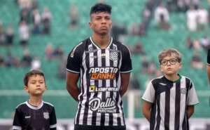 Técnico do Figueirense praticamente descarta atacante para duelo na Série C