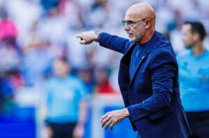 Técnico cita 'evolução fantástica' na Eurocopa e prevê Espanha conquistando 'algo grande'