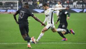 Vizeu volta ao Criciúma após 45 dias e vê bom jogo: 'Poderíamos ter vencido'