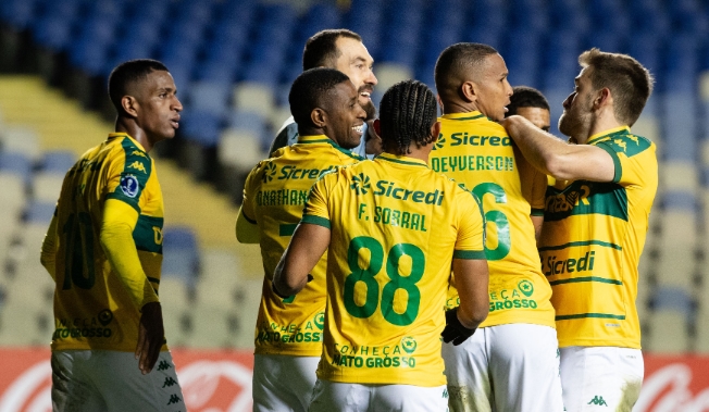 SUL-AMERICANA: Athletico e Cuiabá buscam o empate fora de casa; LDU encaminha vaga