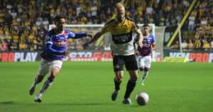 Criciúma 1 x 1 Fortaleza - Em jogo atrasado, Leão empata e vê G4 ameaçado