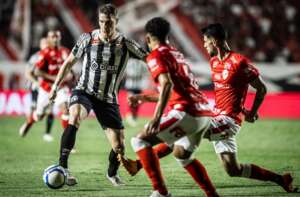 Vila Nova 1 x 1 Santos - Em duelo de líderes, Peixe segue no topo da Série B