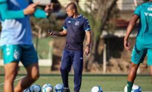 Guarani x Brusque - Sem Pintado, Bugre tenta vencer após 13 jogos
