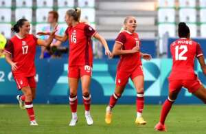 Fifa tira 6 pontos da seleção feminina do Canadá e suspende técnica após espionagem com drone