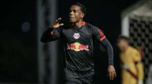 Técnico do Red Bull Bragantino lamenta suspensão de atacante: 'Perda importante'