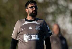 Corinthians x Vitória - Duelo direto contra a degola no Brasileirão