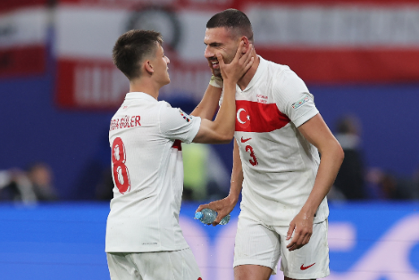 Turquia bate Austria e se classifica na Euro