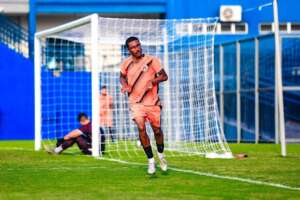 Série D: Já classificado, lateral Vitinho fala sobre momento do Manauara
