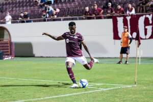 Série C: Lateral da Ferroviária-SP avalia invencibilidade de 11 jogos