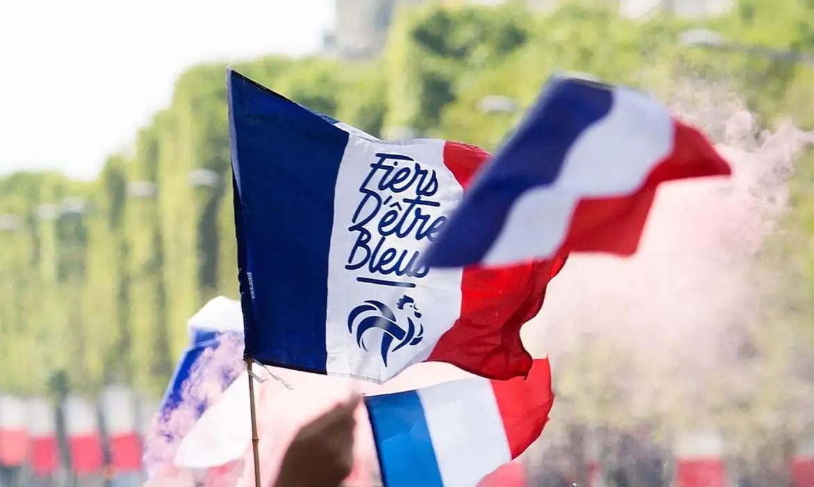 Federação Francesa aciona a Fifa por cânticos racistas entoados por jogadores da Argentina